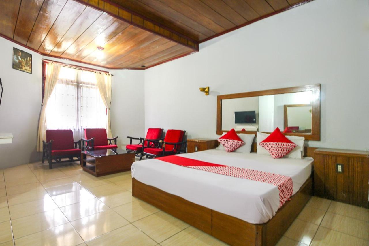 Oyo 3180 Rian Hotel Palembang
